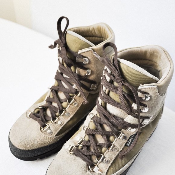 Meindl Gore-Tex Hiking Boots - Picture 5 of 12